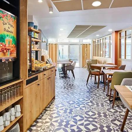 Originals Boutique, Larivaut, 호텔 Puy-Guillaume