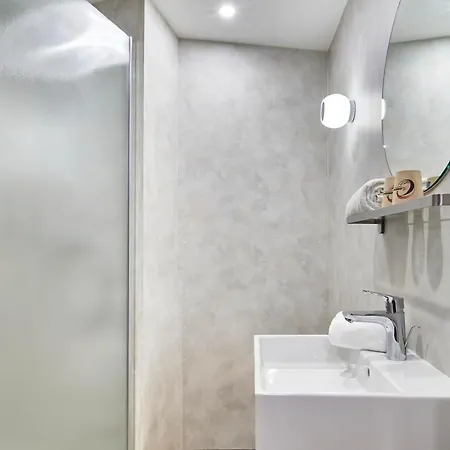 호텔 Originals Boutique, Larivaut, 3*