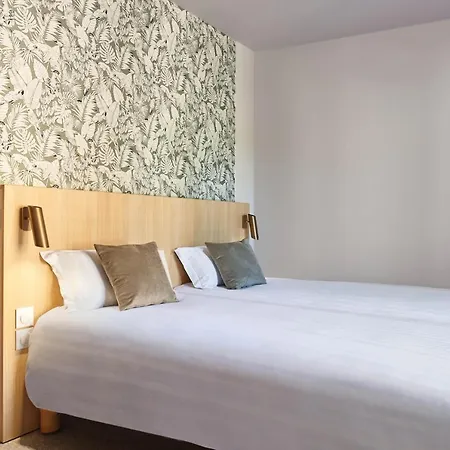Logis Hotel Larivaut, Puy-Guillaume